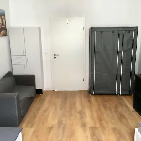 Apartment Zimmervermietung Loesken *